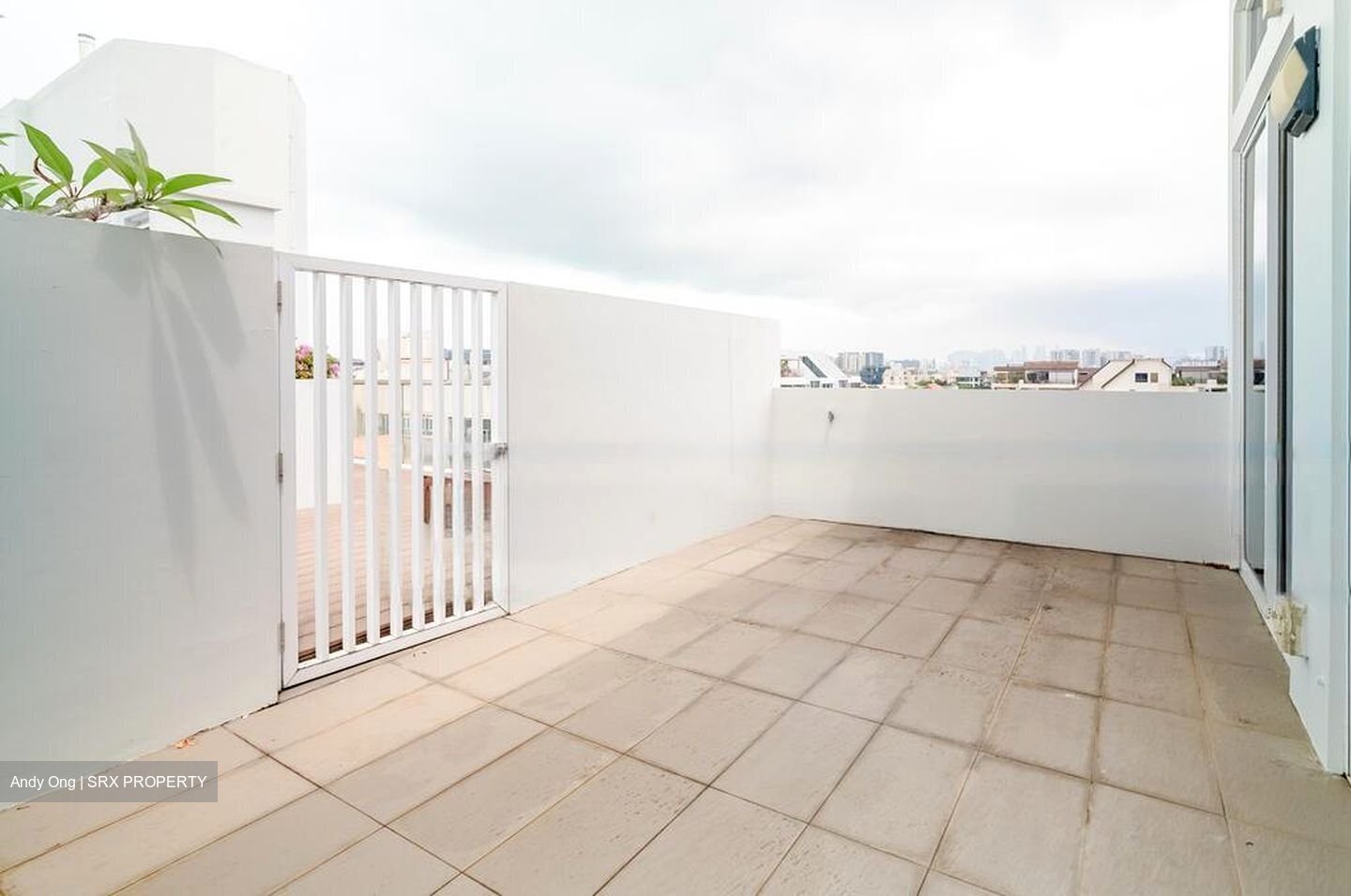 Shiro (D15), Apartment #457650181